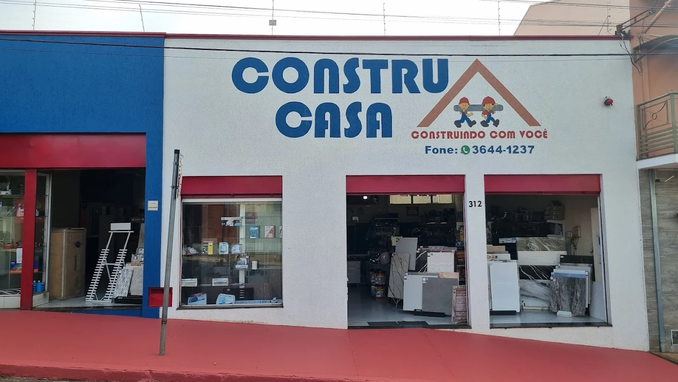 Fachada da loja Construcasa em Igaraçu do Tietê